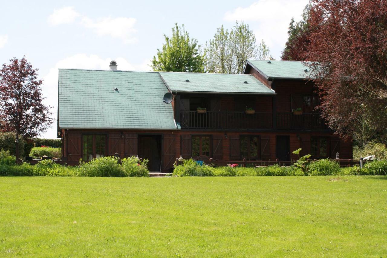 Spruce Lake Sauviat-sur-Vige Exterior foto