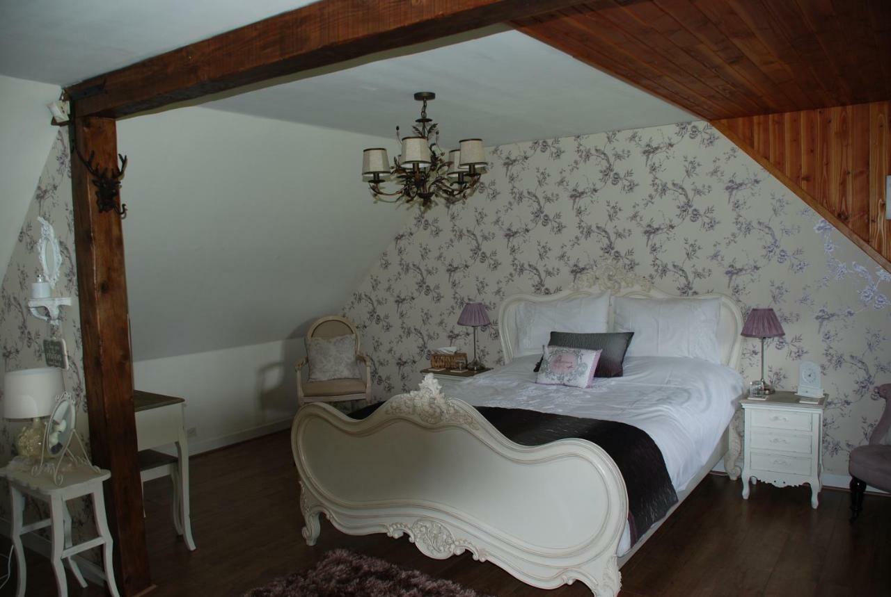 Spruce Lake Sauviat-sur-Vige Exterior foto
